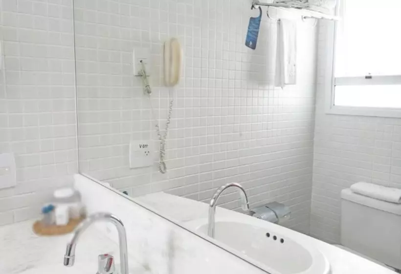 酒店 Golden Tulip Macae