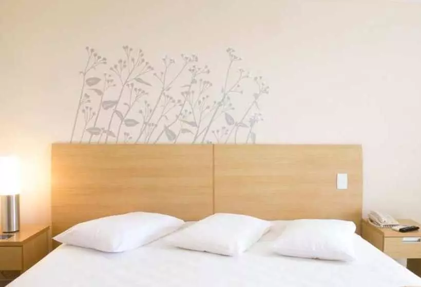 酒店 Golden Tulip Macae