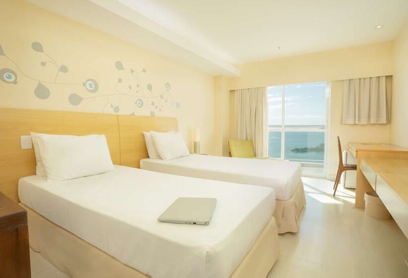 ホテル Golden Tulip Macae