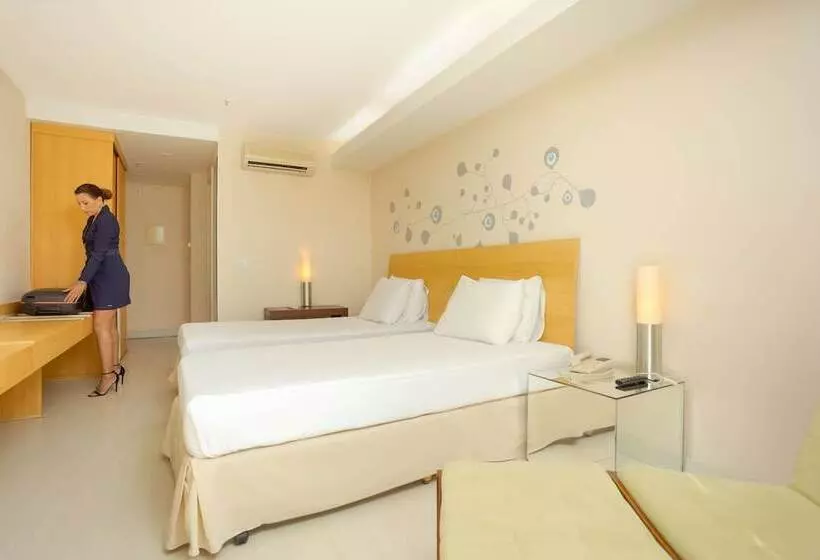 酒店 Golden Tulip Macae