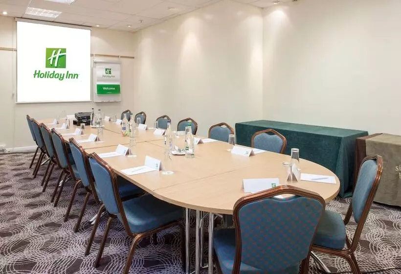 בית מלון כפרי Holiday Inn Leamington Spa   Warwick, An Ihg
