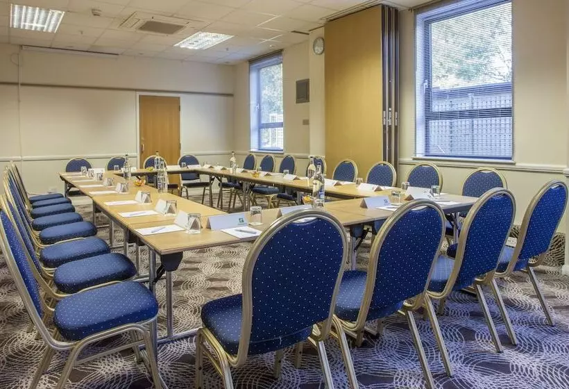 בית מלון כפרי Holiday Inn Leamington Spa   Warwick, An Ihg