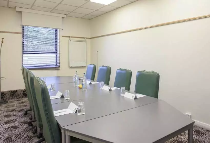 בית מלון כפרי Holiday Inn Leamington Spa   Warwick, An Ihg