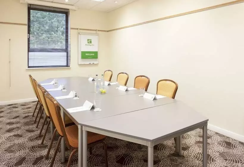 בית מלון כפרי Holiday Inn Leamington Spa   Warwick, An Ihg