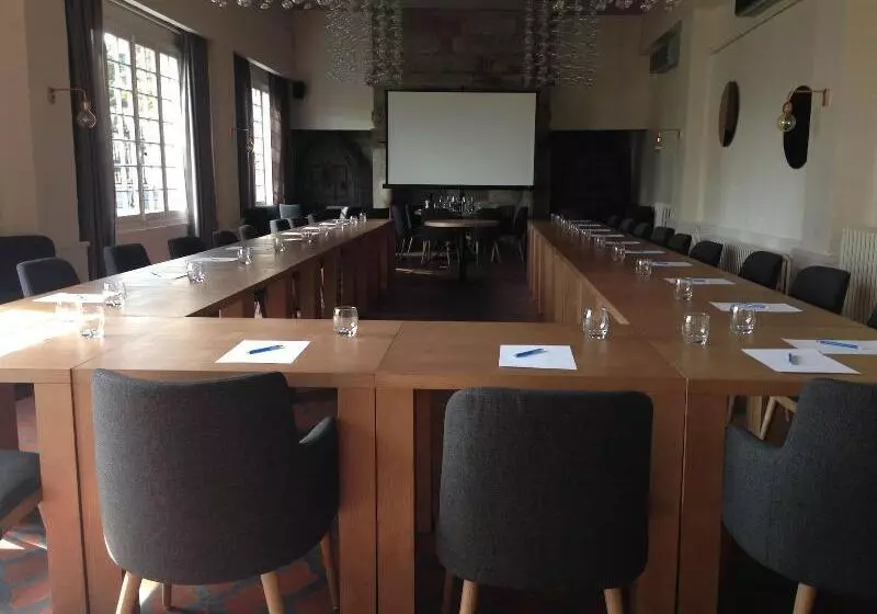 酒店 La Reserve De Brive