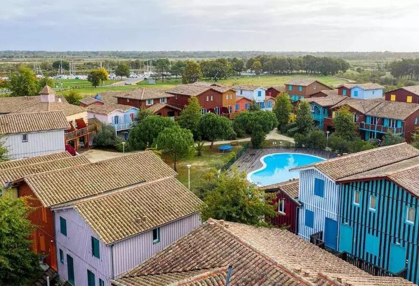 Отель Madame Vacances Les Rives Marines