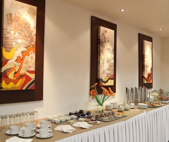 בית מלון כפרי Meson Ejecutivo Guadalajara Minerva  Av Mexico