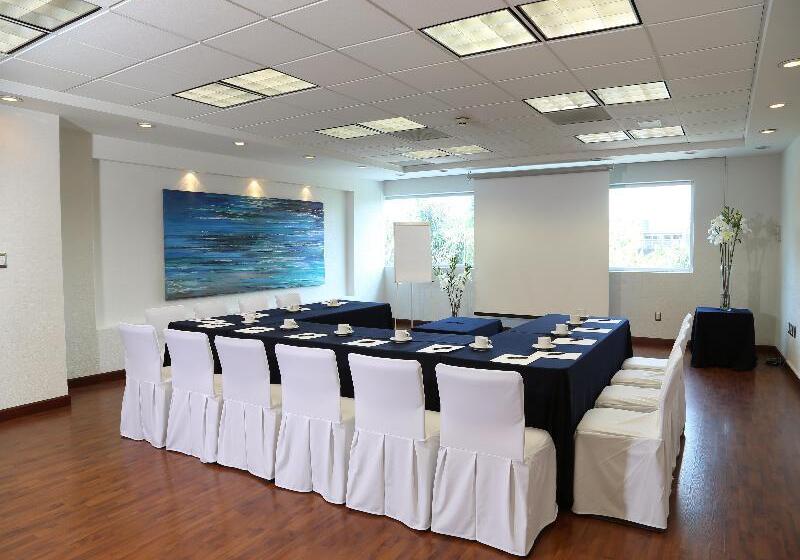 בית מלון כפרי Meson Ejecutivo Guadalajara Minerva  Av Mexico