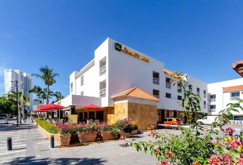 Szálloda Quality Inn Mazatlan