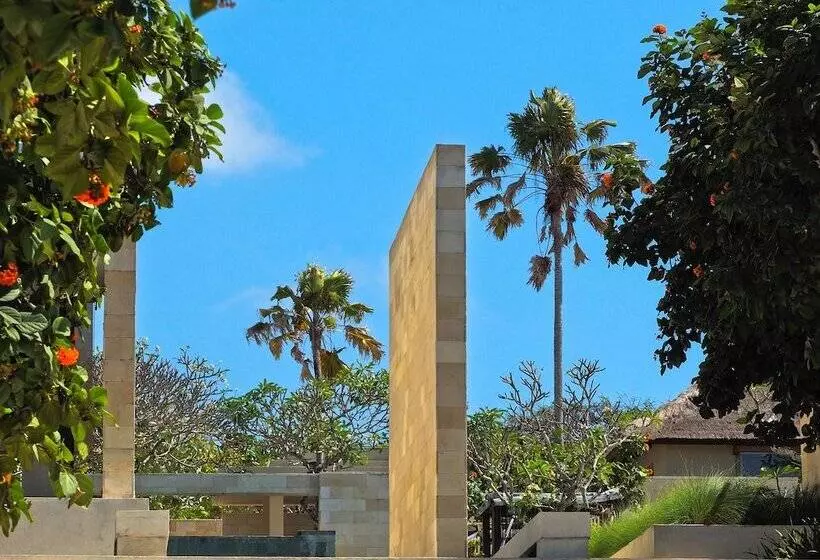 ホテル The Bale Nusa Dua By Lifestyleretreats