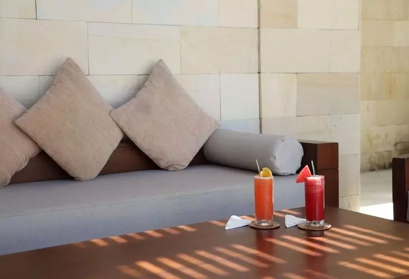 ホテル The Bale Nusa Dua By Lifestyleretreats