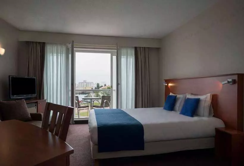 Отель The Originals Boutique, Hôtel Admiral S, Les Sablesd Olonne