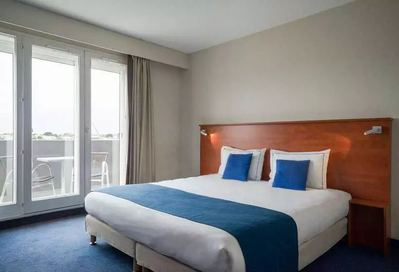 Отель The Originals Boutique, Hôtel Admiral S, Les Sablesd Olonne