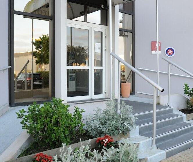 ホテル The Originals Boutique, Hôtel Admiral S, Les Sablesd Olonne