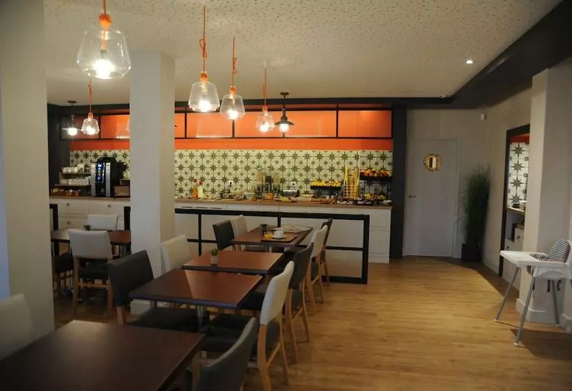 Отель The Originals Boutique, Hôtel Admiral S, Les Sablesd Olonne