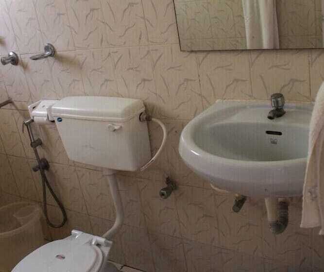 호텔 Resort Village Royal Near Calangute Beach