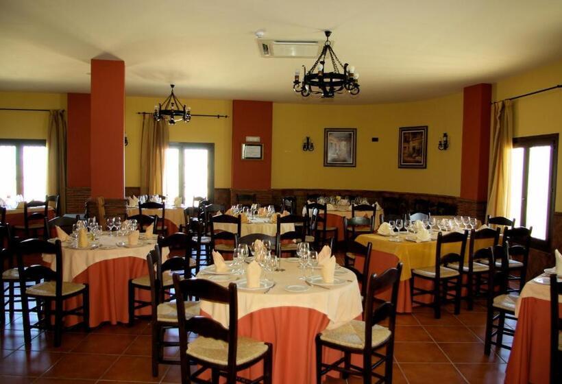 Отель Balcón De Los Montes