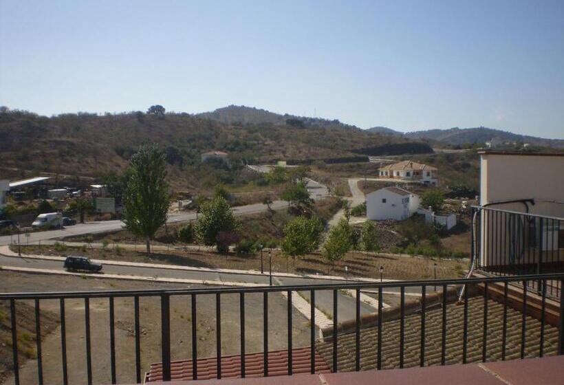 Отель Balcón De Los Montes