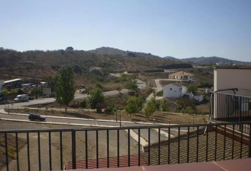 ホテル Balcón De Los Montes