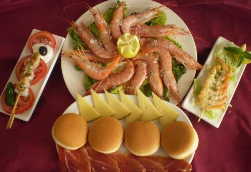 Отель Balcón De Los Montes