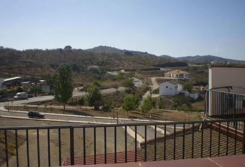 ホテル Balcón De Los Montes