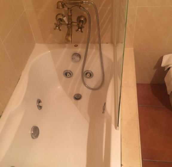 Отель Balcón De Los Montes