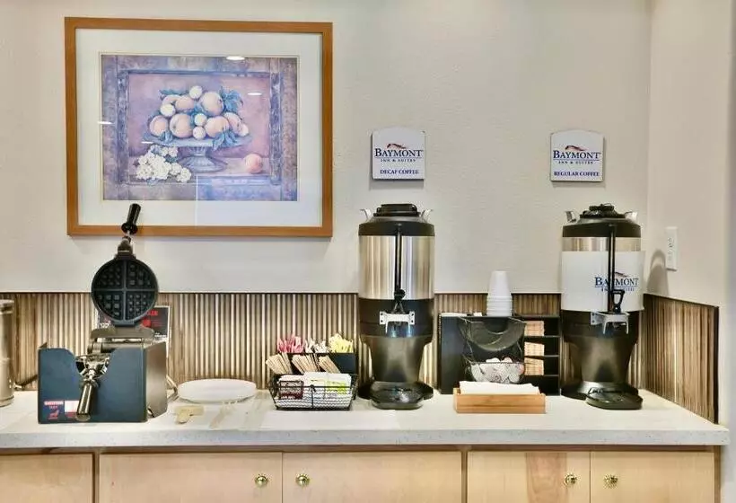 هتل Baymont By Wyndham Tucson Airport