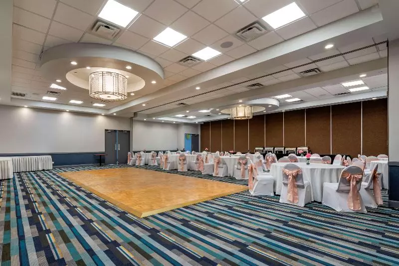 ホテル Best Western Premier Denver East