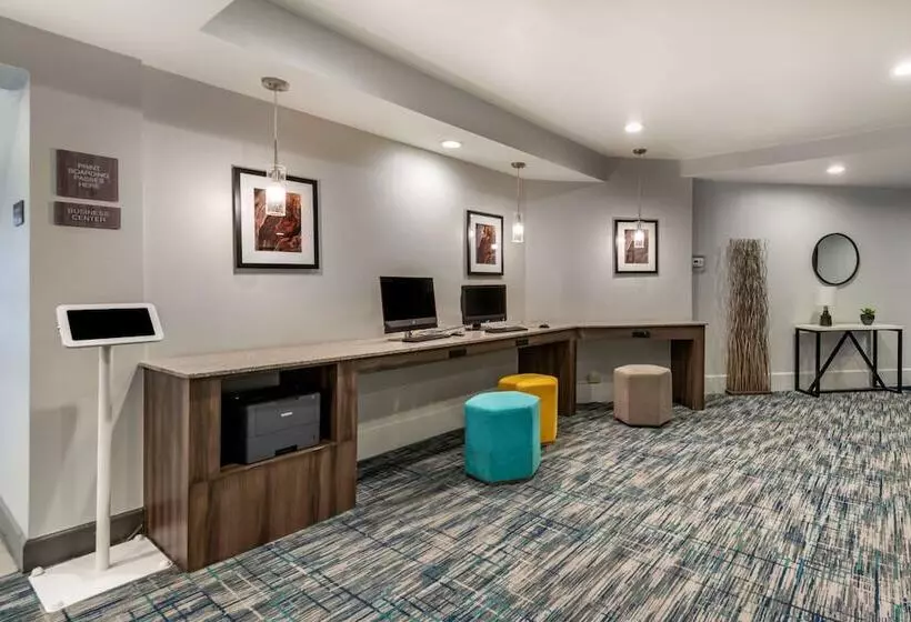 ホテル Best Western Premier Denver East