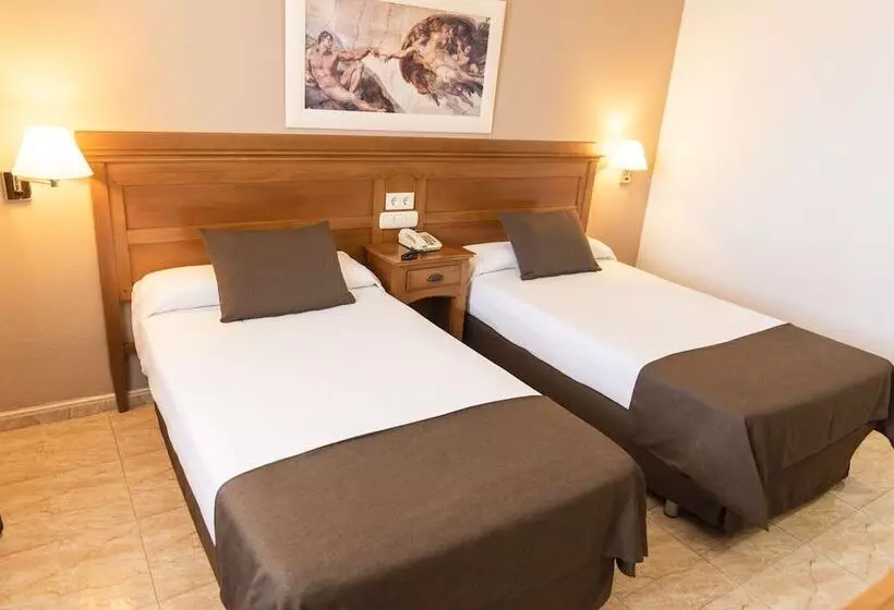 Отель Carlos I Toledo