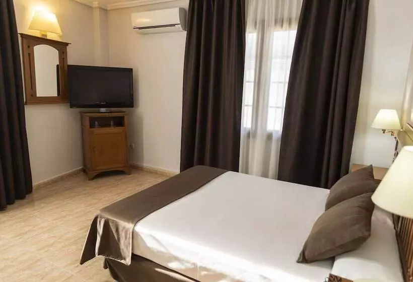 Отель Carlos I Toledo