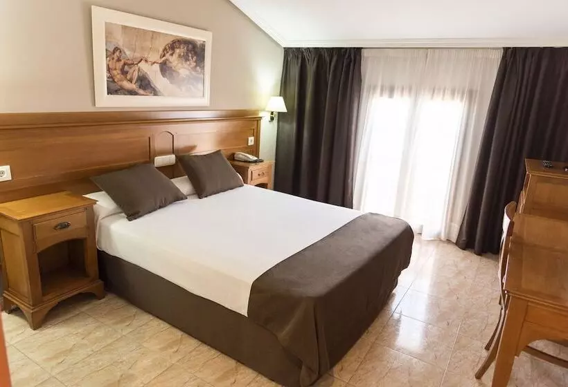 Отель Carlos I Toledo