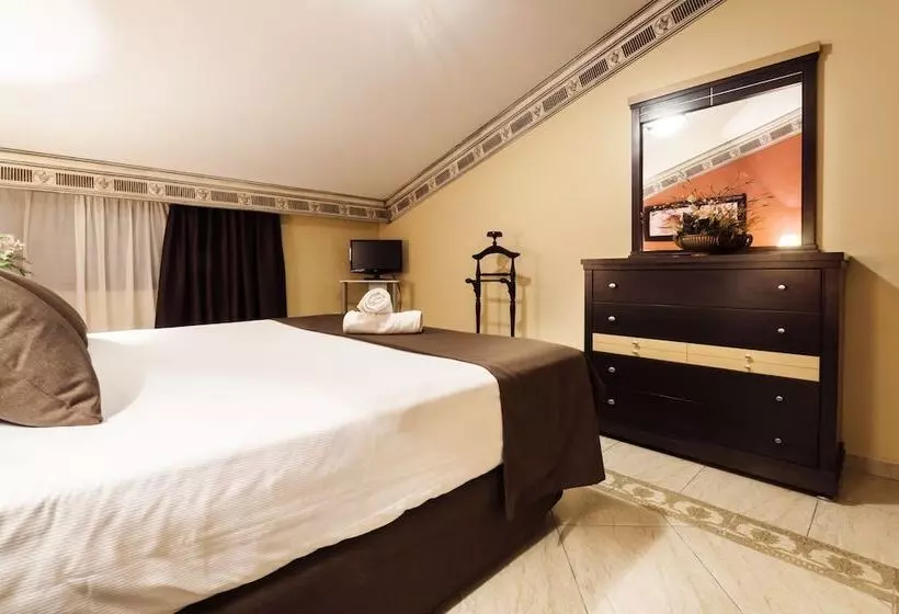 Отель Carlos I Toledo