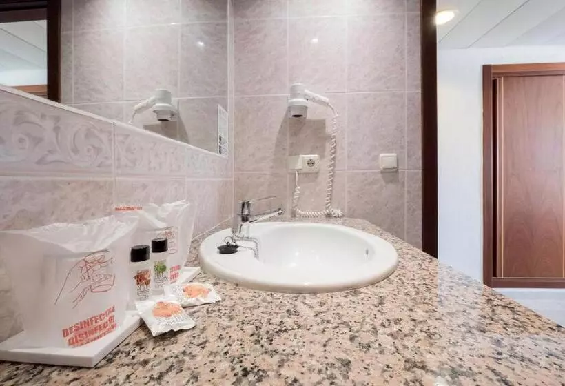 Отель Coral Beach By Mij