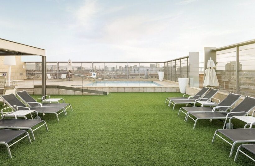 هتل Ilunion Barcelona