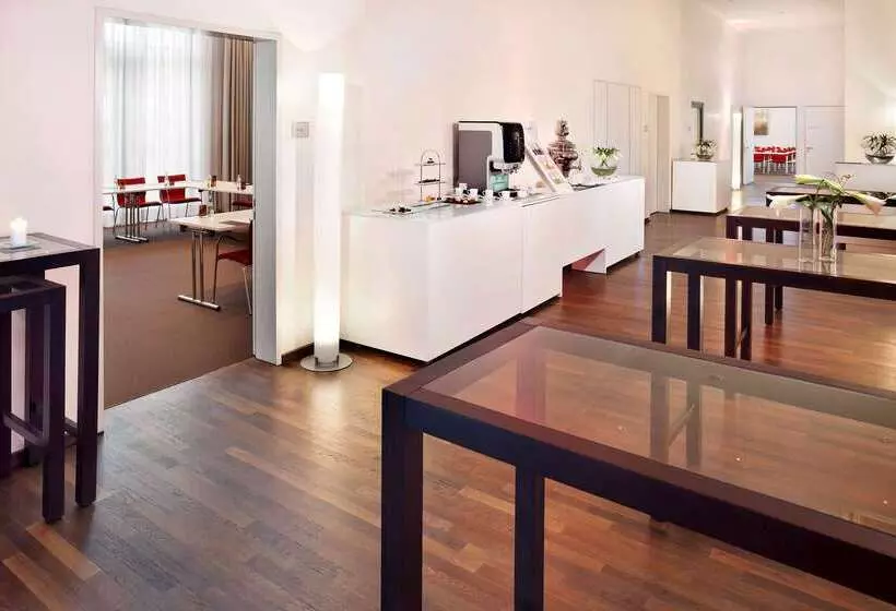 בית מלון כפרי Innside By Meliá Dusseldorf Derendorf