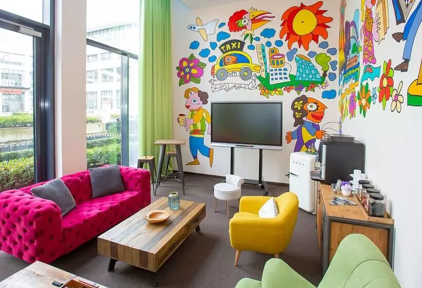 בית מלון כפרי Innside By Meliá Dusseldorf Derendorf