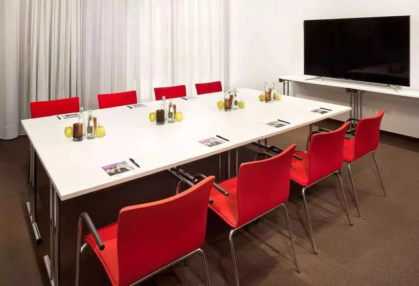 בית מלון כפרי Innside By Meliá Dusseldorf Derendorf