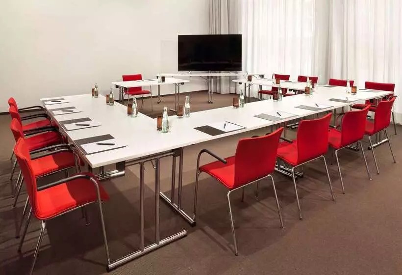 בית מלון כפרי Innside By Meliá Dusseldorf Derendorf