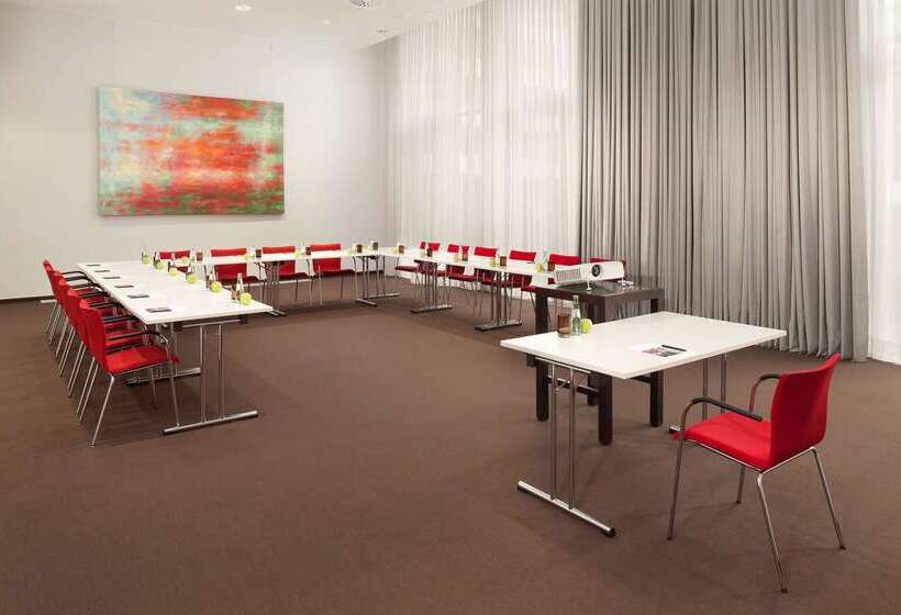 בית מלון כפרי Innside By Meliá Dusseldorf Derendorf