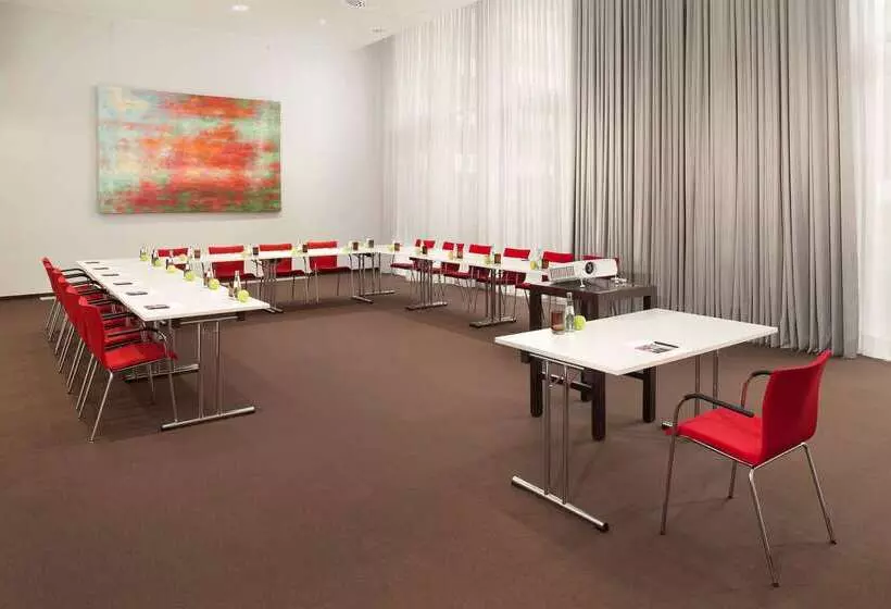 בית מלון כפרי Innside By Meliá Dusseldorf Derendorf