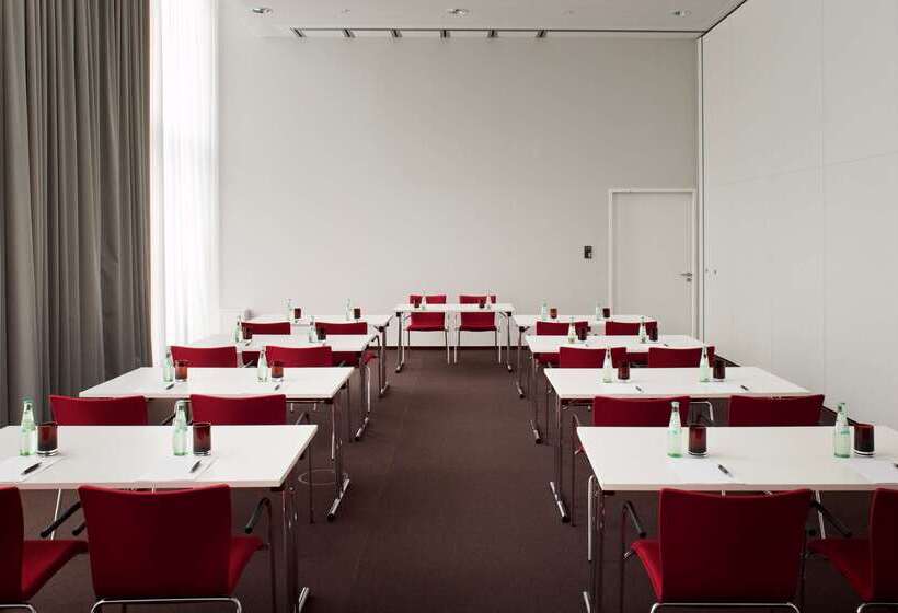 בית מלון כפרי Innside By Meliá Dusseldorf Derendorf