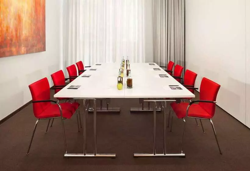 בית מלון כפרי Innside By Meliá Dusseldorf Derendorf