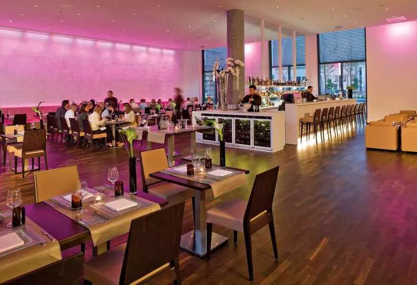 בית מלון כפרי Innside By Meliá Dusseldorf Derendorf