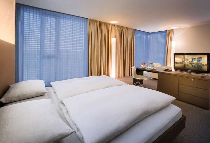 בית מלון כפרי Innside By Meliá Dusseldorf Derendorf