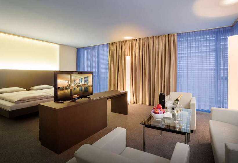 בית מלון כפרי Innside By Meliá Dusseldorf Derendorf