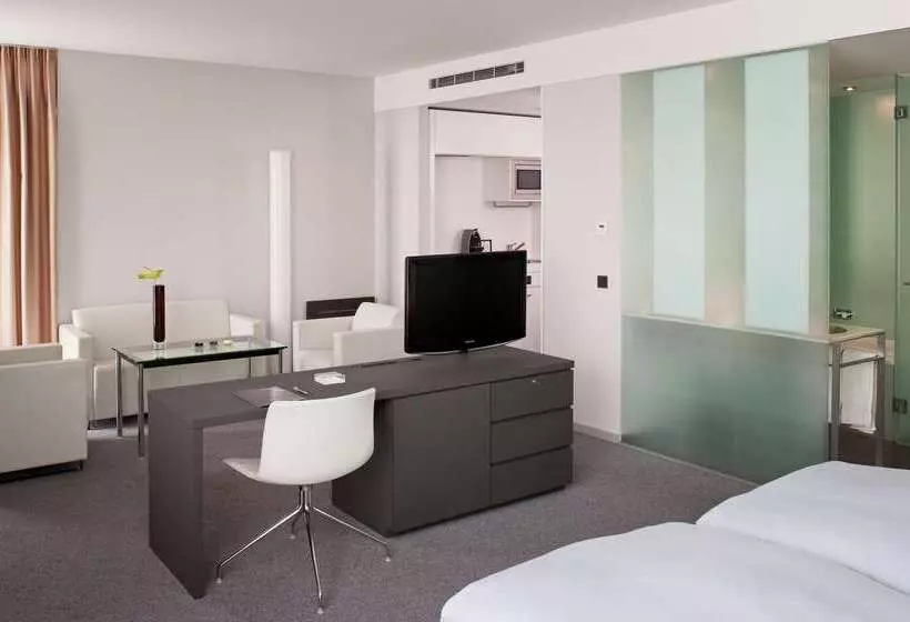 בית מלון כפרי Innside By Meliá Dusseldorf Derendorf