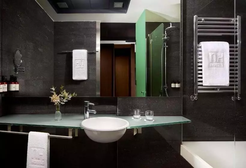 هتل NH Madrid Las Tablas