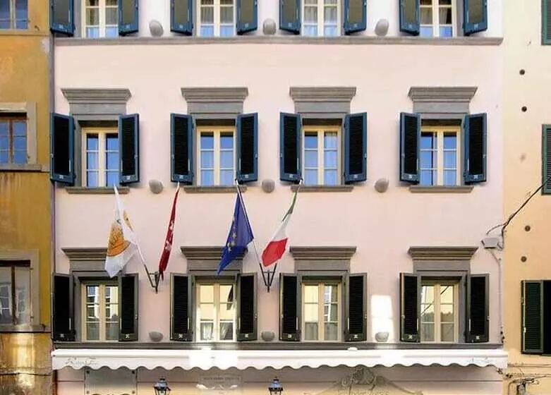 هتل Relais Dei Fiori