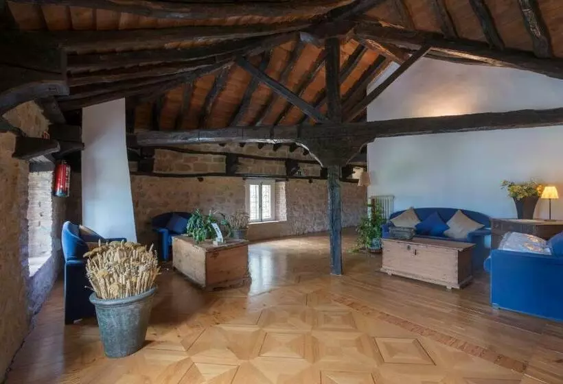 Hotel Rural Posada Santa Maria La Real